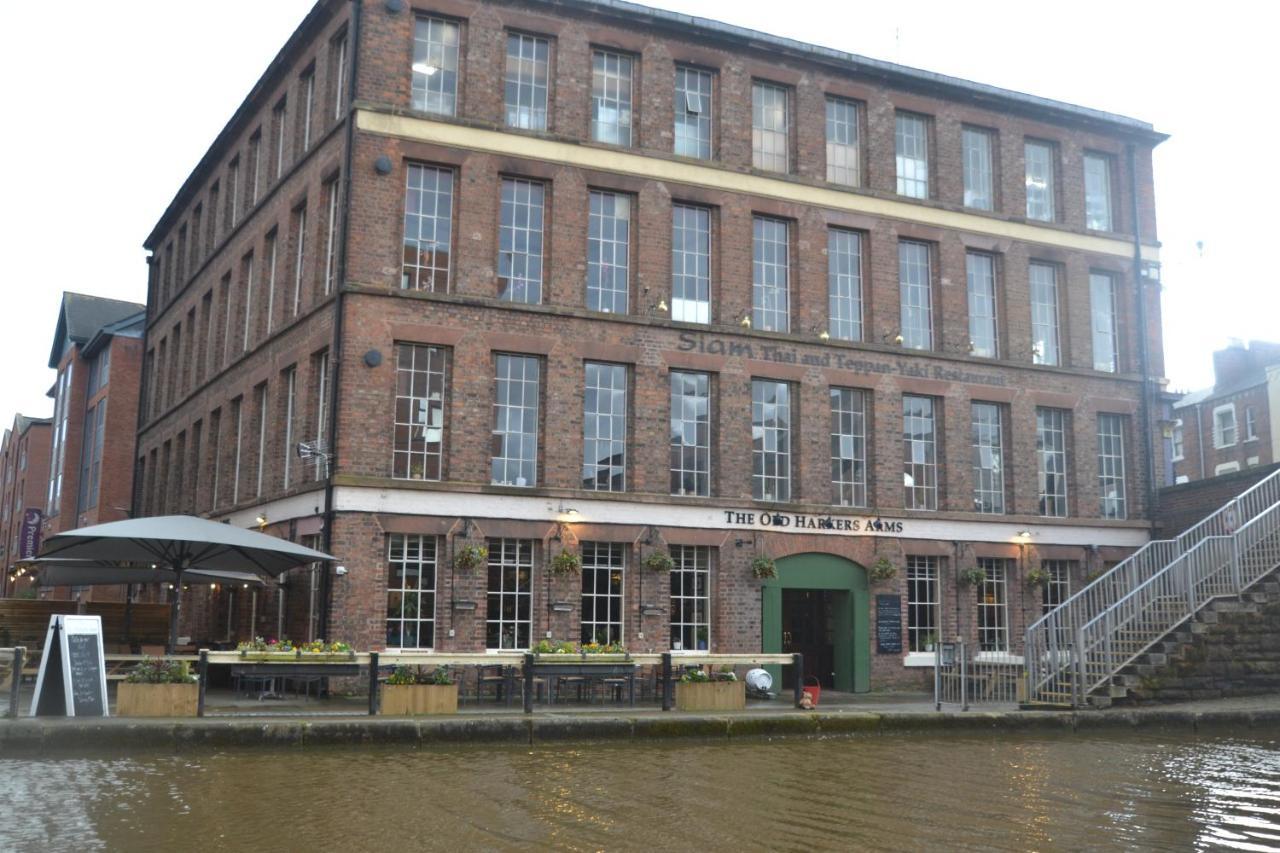 Charming 1 Bed Georgian Apartment Chester Exterior foto
